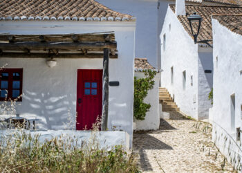 Aldeia da Pedralva: The village that chose to breathe again