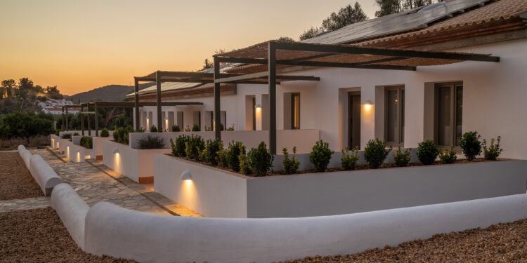 Finca Contrabando: The luxury of silence on the banks of the Guadiana