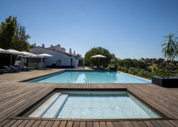 Summer Escape at Horta da Moura